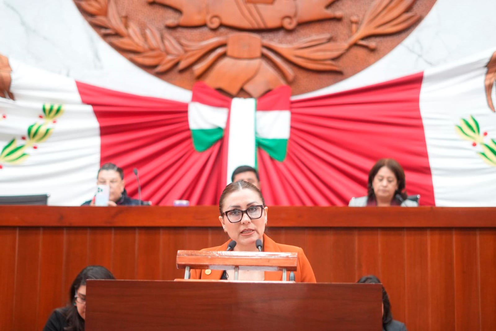 Propone diputada Reyna Flor Báez incentivar la comercialización de productos artesanales en Tlaxcala